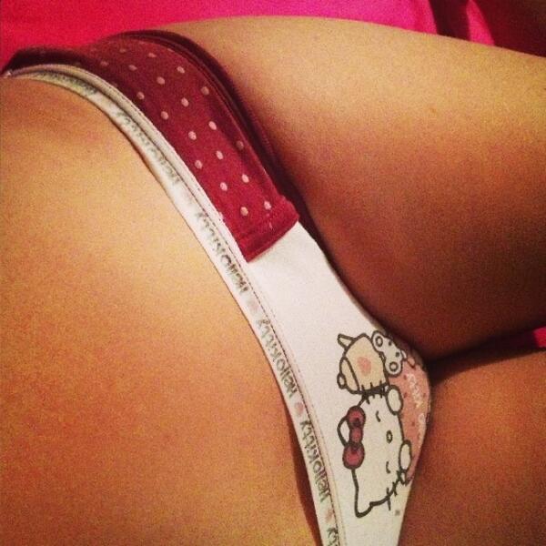 Claudialo0ves's tweet photo. Os gusta mi kitty????? http://t.co/4QxqchbZfT