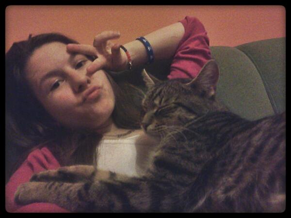Sab_Janosikova's tweet photo. imma best bed evah http://t.co/9JAhrLntED