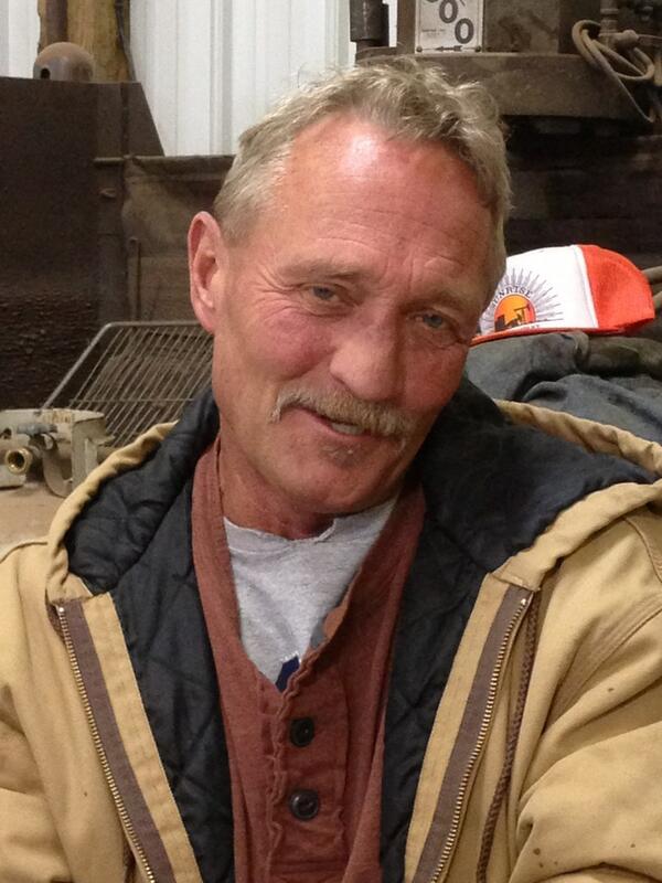 IndianOilCo's tweet image. Mick at the Table discussing the days events and planning for tomorrow. #delegateauthority #micktweet