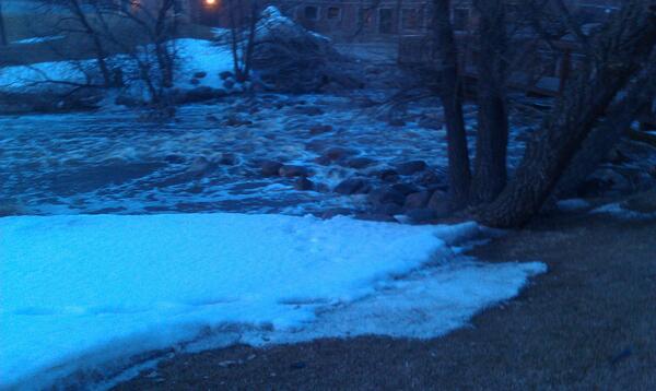 molls_14's tweet image. White water rafting anyone #UNDproblems