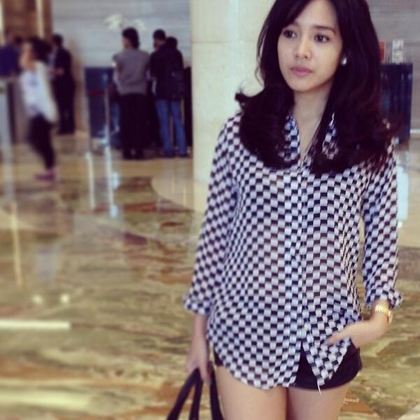 Adduuhhhh cantikkkknyaaa kakakku :P Cc <a href="/deA_Ananda/">DEA ananda</a>