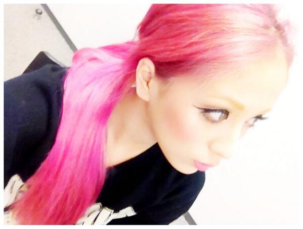 根本弥生 ねもやよ Pa Twitter Ricchuu84 Moyoyo224 まぢピンクﾍｱｰ可愛い ー ねも ちゃん他にしてみたい髪型とかあるー ねもちゃん誰よりも大好き 愛してる あわわうれしい D 他にしてみたい髪型 一通りやった 気もするから普通に戻そかな