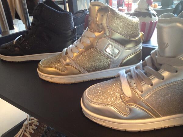 saymorepr's tweet photo. Add some sparkle into your life with these @LovePastryUK @pastryeurope AW13 bad boys! #pressday http://t.co/HPspKBxcKd