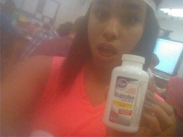 Booty_doesit's tweet image. @raayjayy23 has the whole pharmacy!!