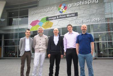 <a href="/Pixartprinting/">Pixartprinting</a> dos años de gran éxito en España, de visita en <a href="/GraphispagDig/">graphispag.digital</a>  bit.ly/XW9vQP <a href="/pink_srl/">Pinkommunication</a>