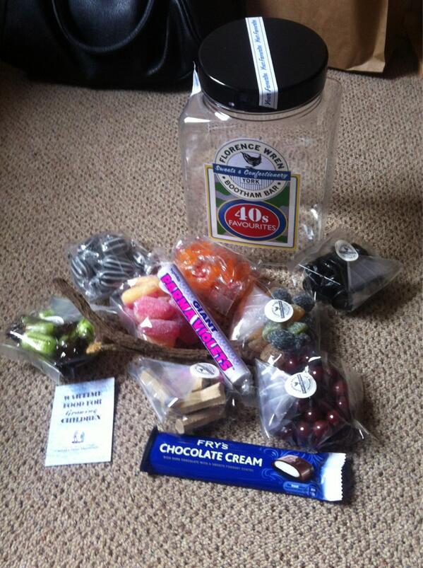 BeyondMemoryTC's tweet image. Mmm! Parma violets, chocolate limes, Fry's chocolate cream, aniseed balls, humbugs, pear drops! #yum