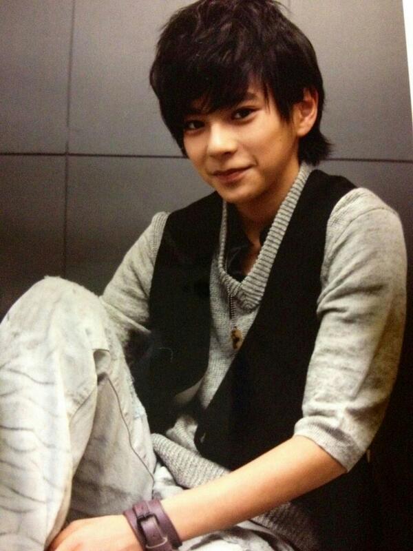 佐藤 勝利sexy Zone 今日生まれた 佐藤勝利です Rtして俺を広めて Rtした人フォローするよ おいで 癒してあげる 大切 まだいないよ Http T Co Gykmpjhuph Twitter