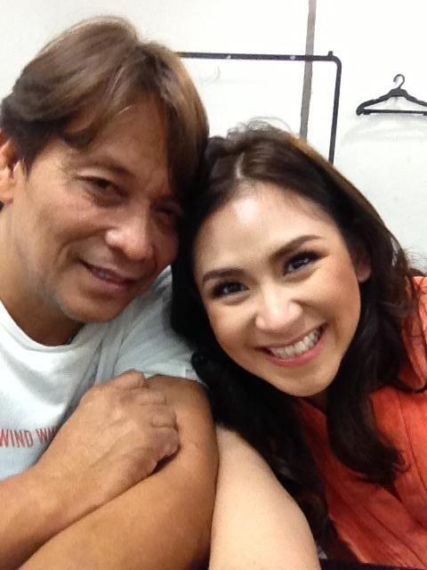 JustSarahG's tweet photo. With Daddy Delfin pogi aka Lito Lapid. :) #printshoot http://t.co/o2xsJp61DL