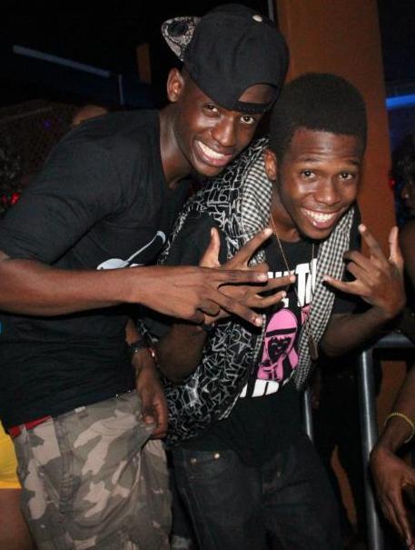 eastafricatv's tweet photo. #5SELEKT [09Mchana] #THEBESTSHOWINTOWN hii hapa tena, leo ni #HYPERWEDNESDAY #CHEMBATOPIC: NINI MAANA YA BEST FRIEND? http://t.co/QBgwpKkDnU