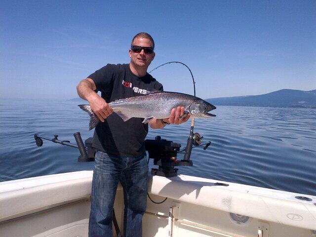Another nice Spring salmon off the south end of Bowen island. Gibbs highliner flashers with herring or chovs