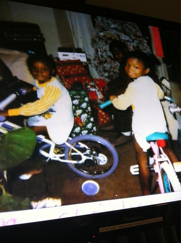 SoSandalous's tweet photo. Me and my sister when we were 4 and 6 http://t.co/YlgtWPhXD5