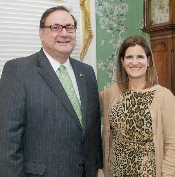 NVE, our customers &amp; employees raised $15K for @Sandynjrelief! Photo:NVE Pres. Robert Rey &amp; NJ 1st Lady Mrs. Christie