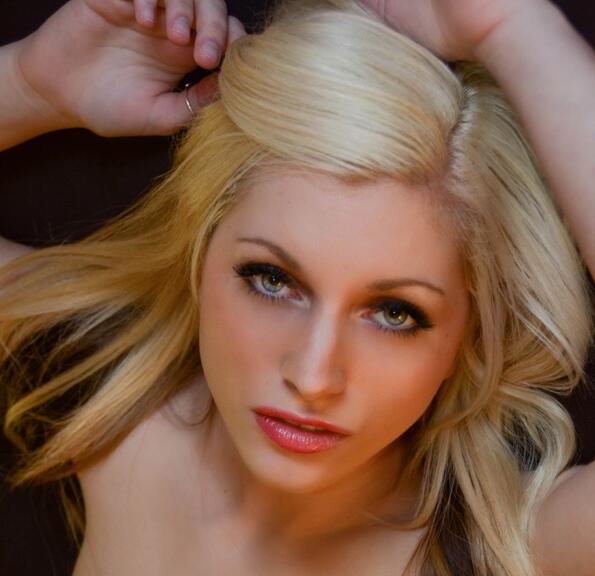 Time to get ready for a busy day of looking at homes &amp; packing!! Have a great day everyone! :) http://t<a href="/tag/thongthursday"class="tags"><span>#thongthursday</span></a>