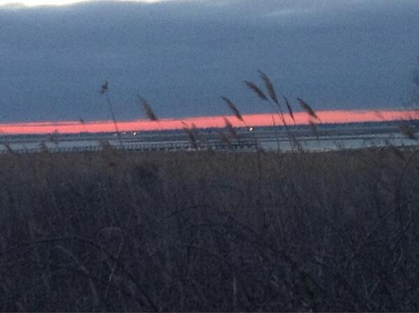 robdeacon383's tweet photo. #Lindenhurstpatch @sunset off @OceanPkway http://t.co/FGiHW5OzhO