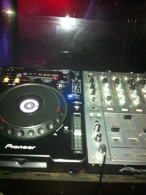 Till at the Jones #deejaying