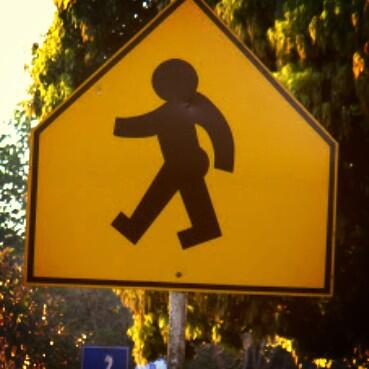 Even the traffic signs have South American culotes! #panama http://t.co/8pGWkgbdQZ<a href="/tag/panama"class="tags"><span>#panama</span></a>