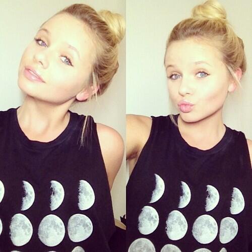 ImaSibunator's tweet image. Happy 15th Birthday @allisimpson ! Love you so much My Queen&amp;lt;3 #SuchAPrettyGirl #AussiePrincess