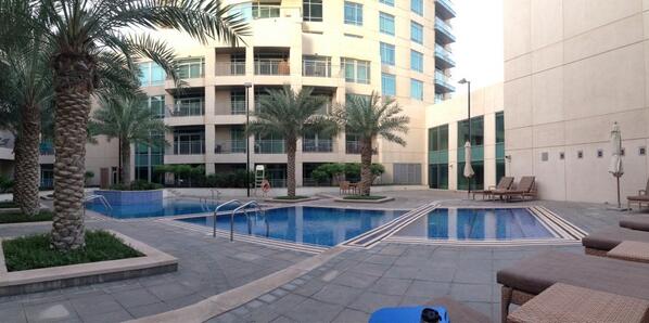 dubaiswimming's tweet photo. First lesson at Burj View! Good Morning! http://t.co/B0eeZegmw3