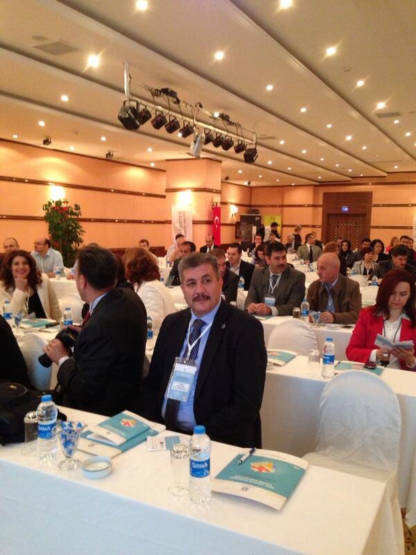 32.nci Selçuk Üniversitesi tarafından düzenlenen muhasebe sempozyumundayım