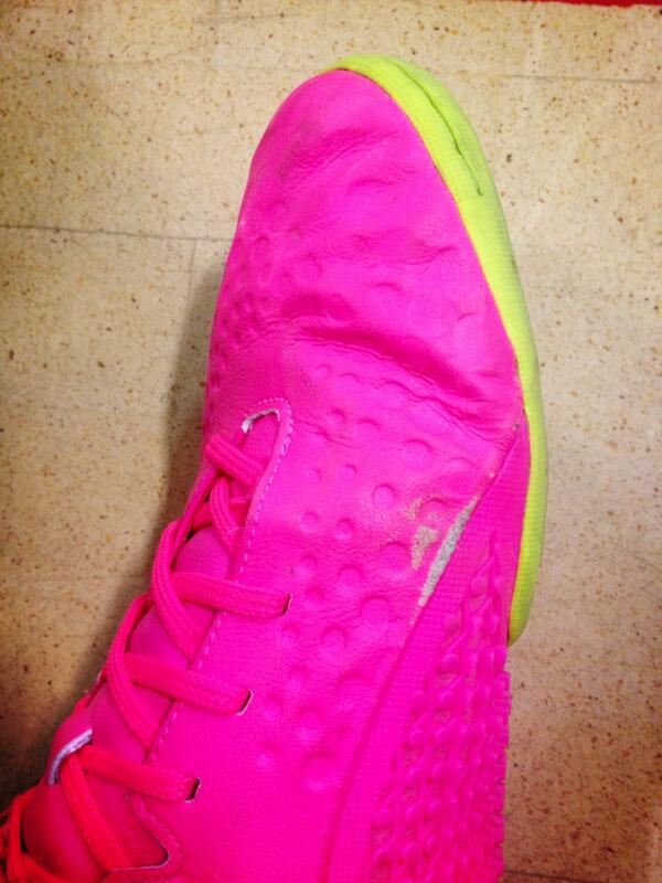 prabhsinghgill's tweet image. Standard hench defender problems 😔 #ClassDefender #BootProblems  @Ghattaura_1