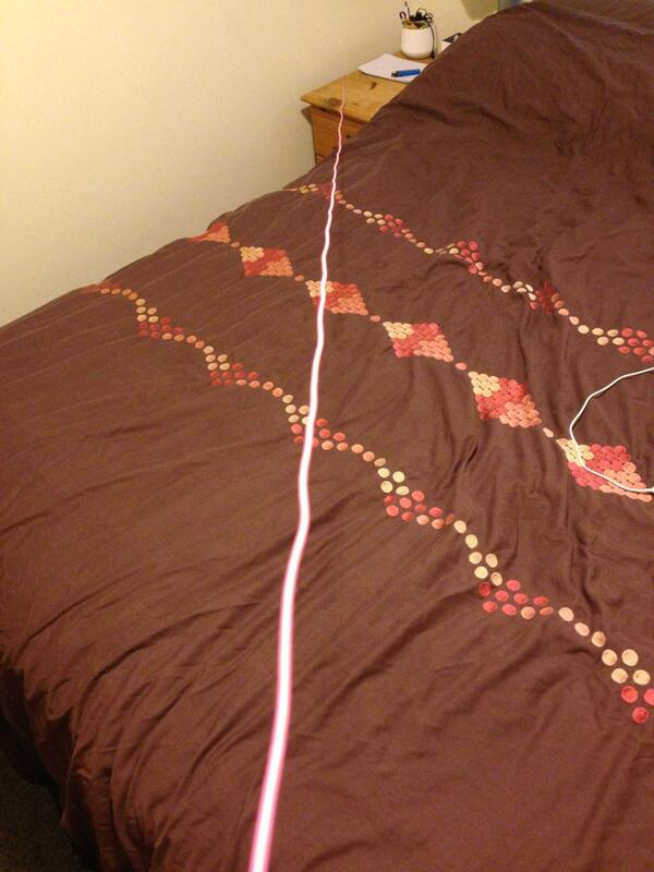 ashweeeeee's tweet image. Yay new charger cable for my phone :) hate how apple make them so short! #longcable