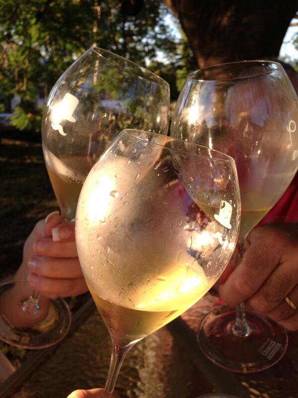Hanworth_House's tweet photo. Celebrating ANZAC day on the lawn in true grand lady fashion! #HanworthHouse #champagne #greenlady http://t.co/MVARIPX0HR