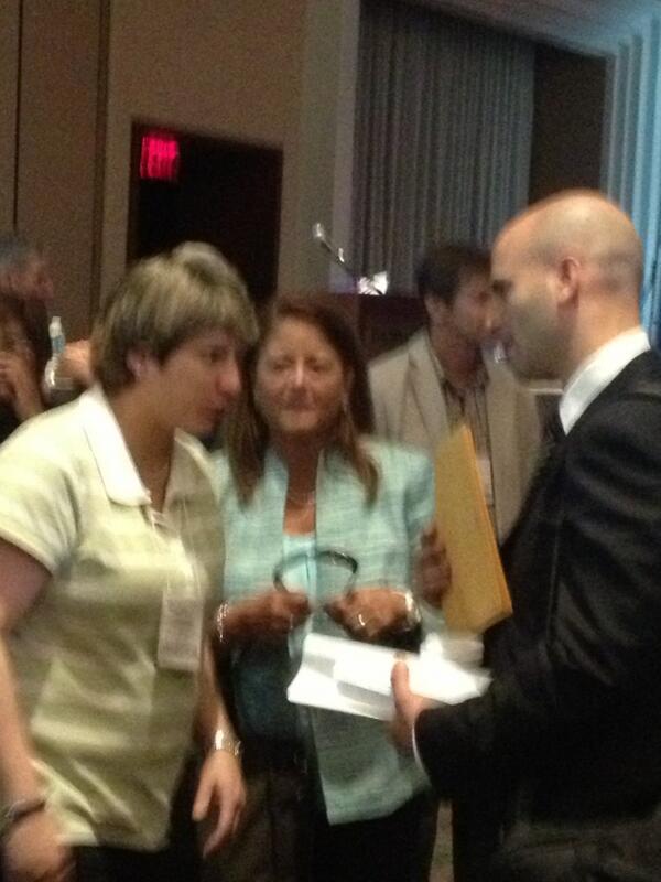 kim razzano tweet media
