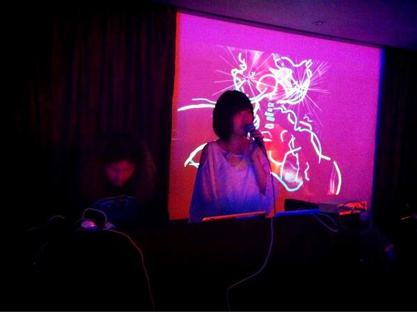 . @unii__sleep (Japan) dan <a href="/sautel/">sautel cago</a> (France) sedang membuka tour Indonesianya malam ini :)