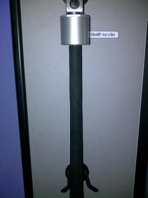 Check this out, the golf handle bar in the gym @Luke17Luke @LukeFoulser @EllisMehl @44tom44 #PerfectYourSwing