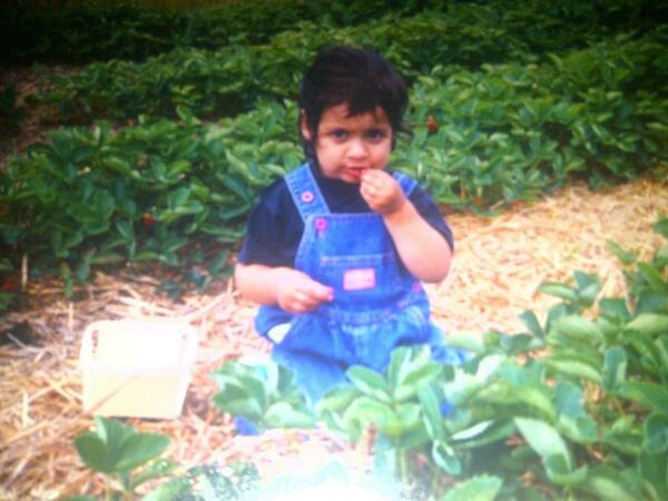 hansmye's tweet image. #favoritebestfriendpicture #alwayssnacking @cammayer