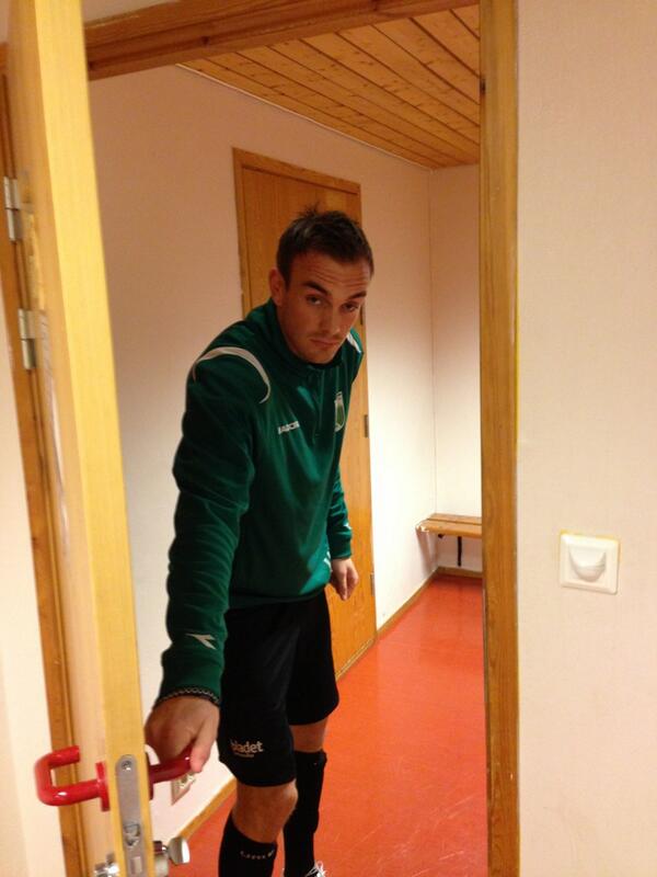 Har valgt å holde kveldens trening for lukkede dører pga stort mediepress...