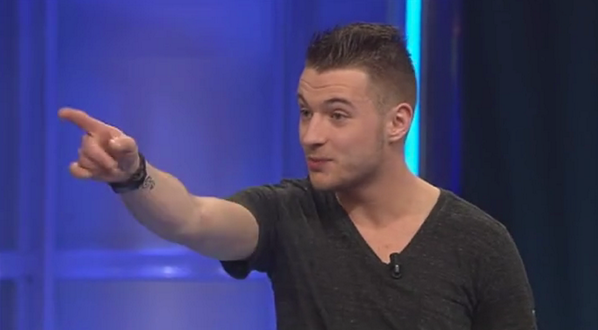 Wat zeg jij daar <a href="/AmandaTMO/">Amanda</a> ? Harde muziek!!? Mooie #Klanktextuur  #TakeMeOut facebook.com/takemeoutRTL