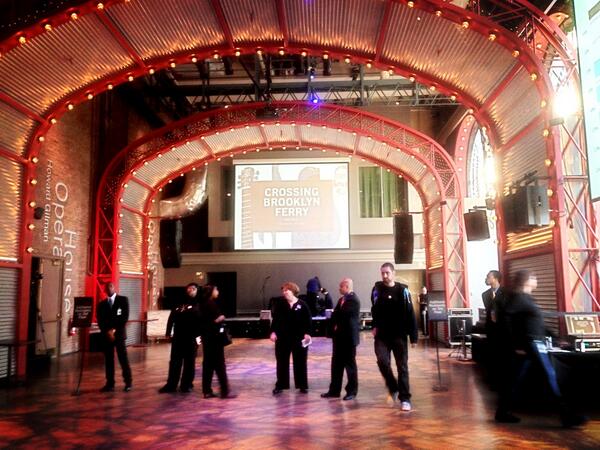 Waiting for #bkferry to start, glass of <a href="/BrooklynBrewery/">Liam</a> in hand. Happy!