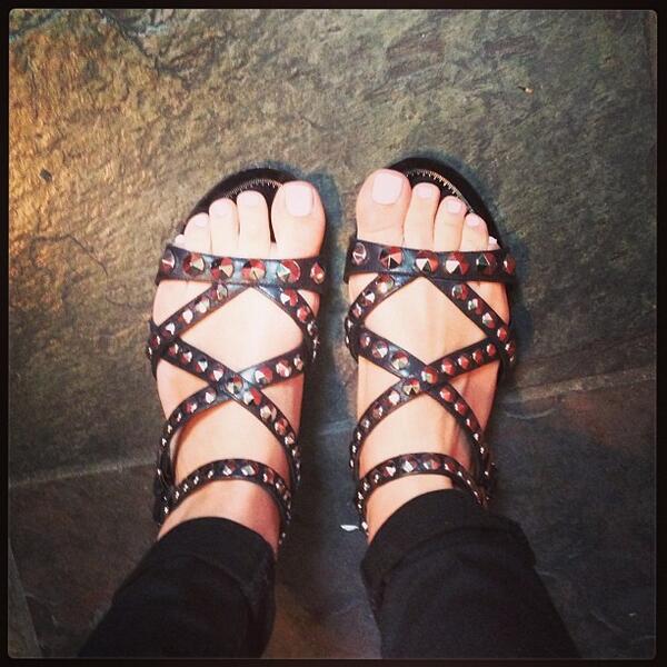 "@HilaryDuff: How cute are my new @miumiuofficial sandals! 