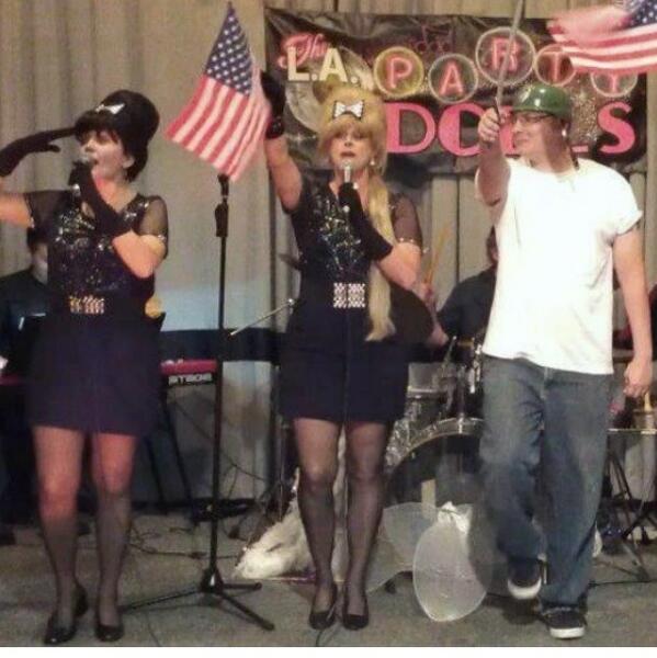 Hop4Huntingtons's tweet image. #9 fav pic from last years hop! 9 days left to get your tickets to the May 4 Sock Hop Hop for Huntington&apos;s