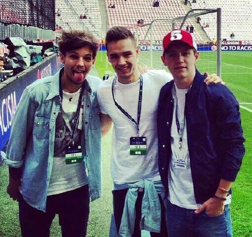 rioferdy5's tweet image. @niallofficial ya looking well in the #5cap bro! @Louis_Tomlinson + @Real_Liam_Payne hope ya well boys!