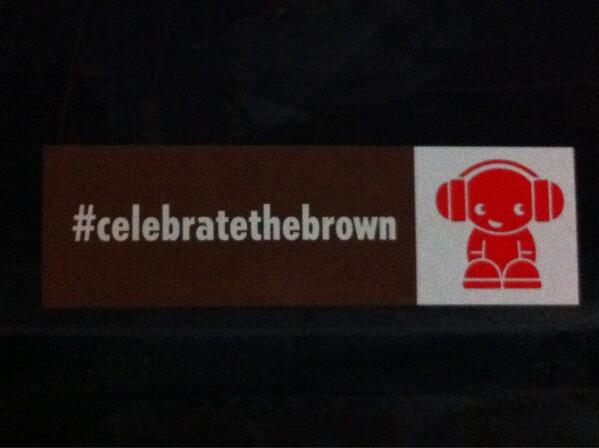 jaywalkerden's tweet photo. Look what's just arrived #celebratethebrown @Luttsy @ashleybradnam @KipWightman @KoalaJay http://t.co/ZzCjmMRyC0