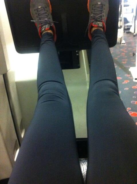 loveQueeeeee's tweet image. #nodays off either work out at the gym or the house!!