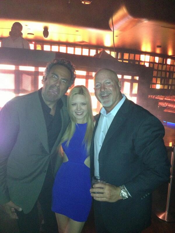prowsm's tweet photo. Brad Garrett does @hakkasan http://t.co/9ozcDibM1m