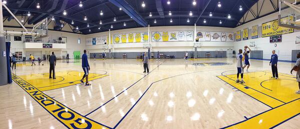 Golden State Warriors On Twitter Shootaround Wrapping Up At Warriors Practice Facility Next Stop For The Team Warriorsground T Minus 9 Hours Http T Co Sjsqcnwcxq