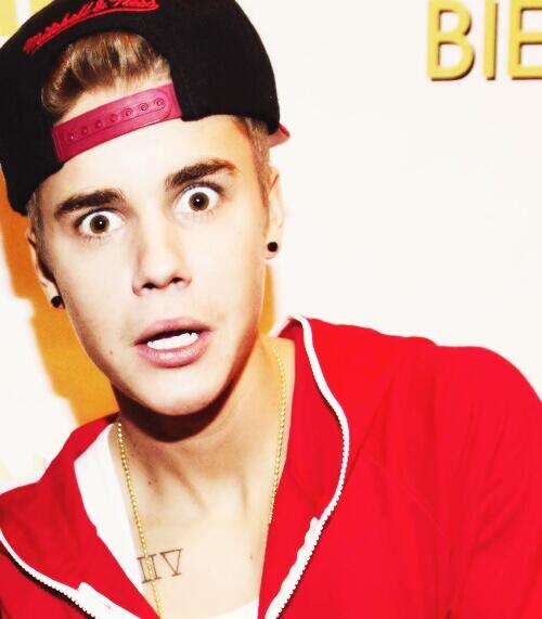 lauravillatorob's tweet image. Es idiota, pero es nuestro idiota