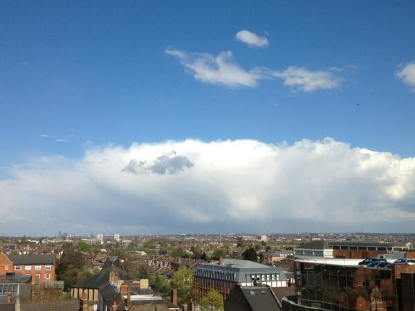 A grand cumulonimbus capillatus incus over South London