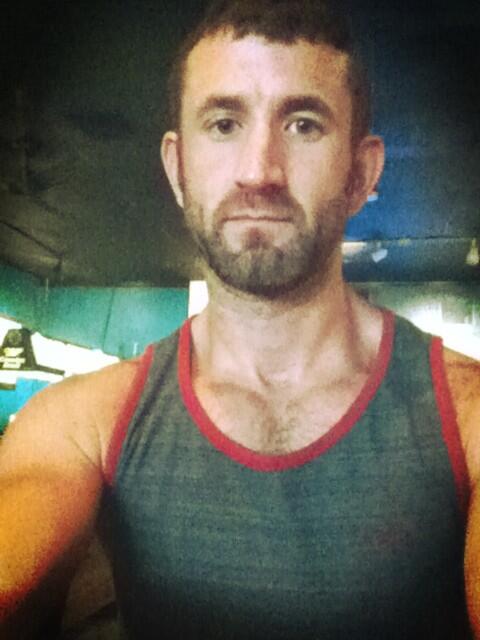 CJParkerX's tweet photo. Working at the Corner Pub in Ft. Lauderdale. http://t.co/rJOulJwYTc