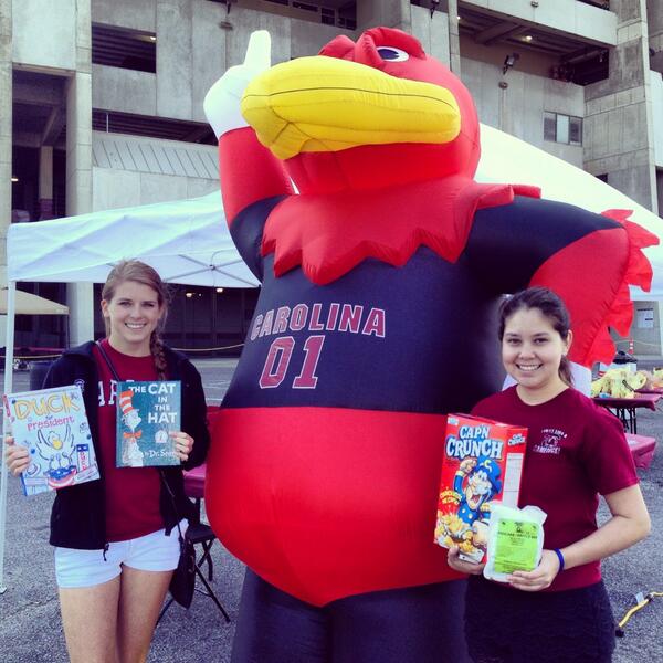 UofSC's tweet photo. Stop by Williams-Brice before 6 pm today to donate books for @CockyReads and food items for @HarvestHopeFB! http://t.co/KvSRhs2Fag