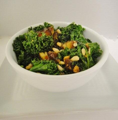 MetBack_Bay's tweet image. Forget what you thought about kale, we have transformed it into a flavorful, sweet salad, perfect to start your meal