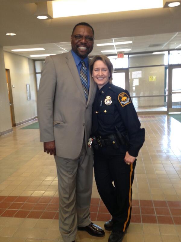 OmahaPolice's tweet image. My new BFF! @ByrdtheBailiff #OPD #OKprogram  via @OPDLtTierney
