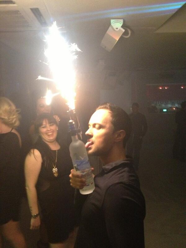 MrJCookson's tweet image. @GreyGooseWanker - check out my buddy @KarlosChester licking his sparkly GG! We call him #DiagsChester #RandomBird