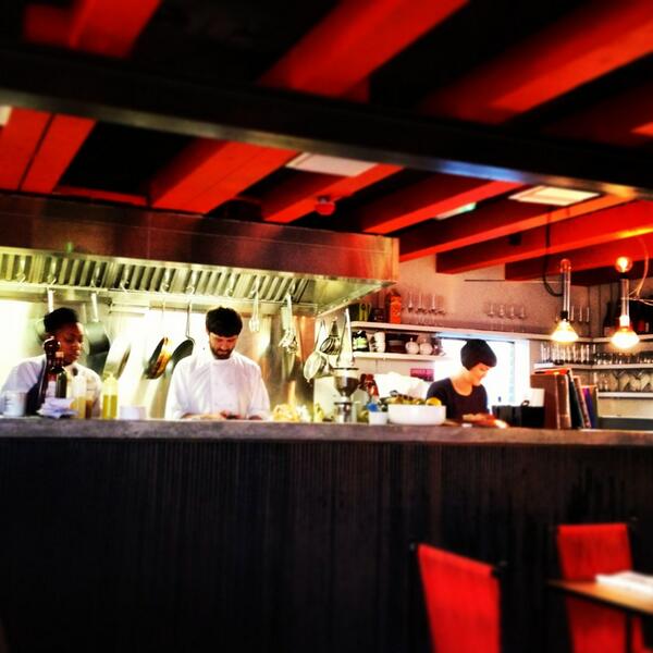SamSibs's tweet photo. @RosamundUrwin great review of #therooftopcafe what a #hiddengem ! Loved it. #greatfood #london #delicious http://t.co/mOpHiVCokQ