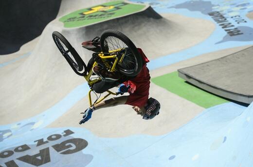 5 medals don't lie. @danieldhers does <a href="/XGames/">X Games</a> in 72 hours. win.gs/72hrs