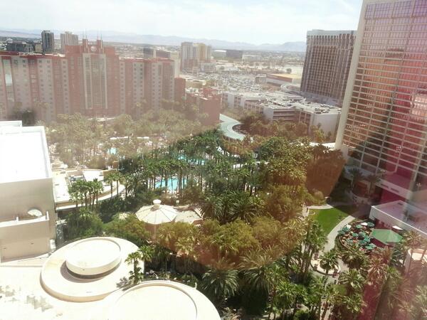 jocity's tweet photo. Love vegas http://t.co/I58CwtEyjv